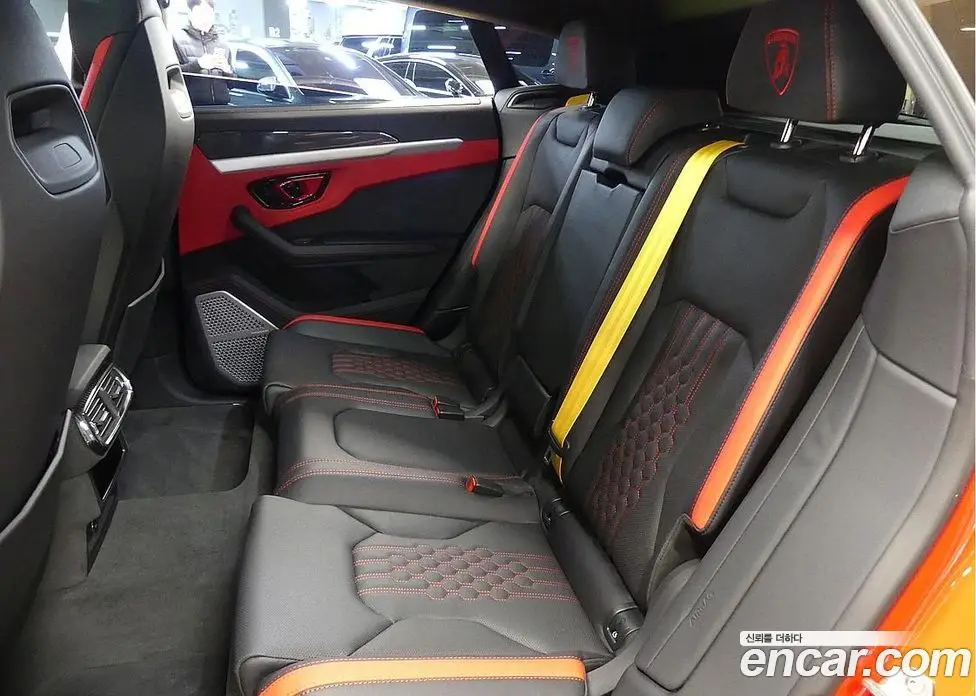 Lamborghini Urus 2025 4.0 автомат (гидро), фото 19 Lamborghini Urus 2025 4.0 автомат (гидро), фото 19