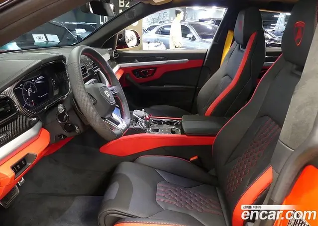 Lamborghini Urus 2025 4.0 автомат (гидро), миниатюра 9 Lamborghini Urus 2025 4.0 автомат (гидро), миниатюра 9