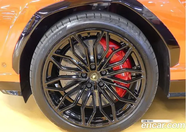 Lamborghini Urus 2025 4.0 автомат (гидро), миниатюра 10 Lamborghini Urus 2025 4.0 автомат (гидро), миниатюра 10
