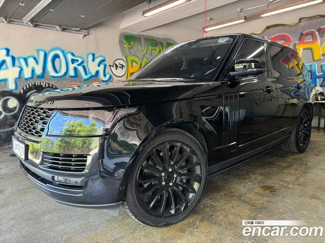 Land Rover Range Rover 2017 3.0 автомат (гидро), миниатюра 1 Land Rover Range Rover 2017 3.0 автомат (гидро), миниатюра 1