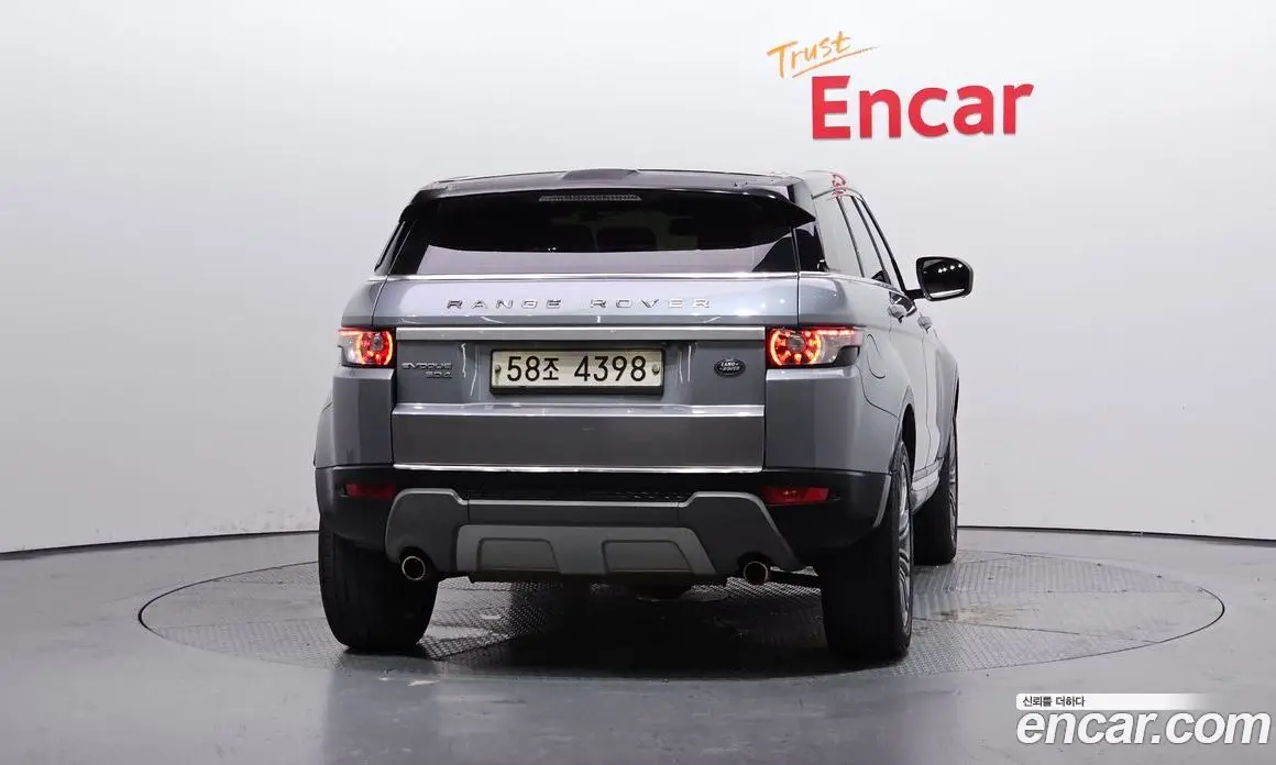 Land Rover Range Rover Evoque 2013 2.2 автомат (гидро), фото 4