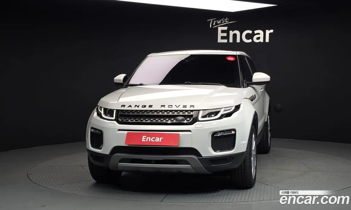 Land Rover Range Rover Evoque 2016 2.0 автомат (гидро), фото 3 Land Rover Range Rover Evoque 2016 2.0 автомат (гидро), фото 3