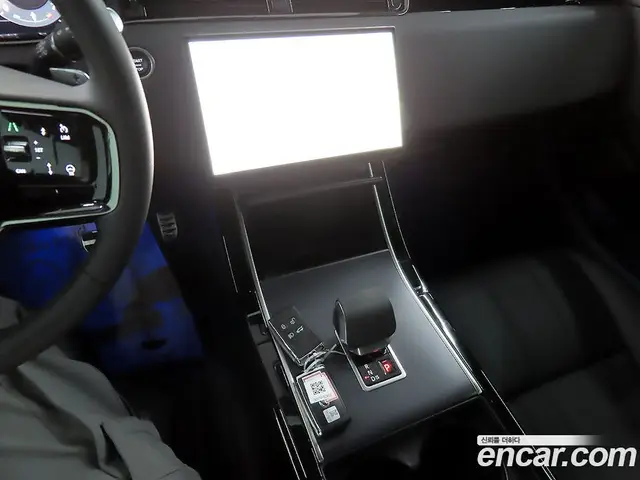 Land Rover Range Rover Evoque 2025 2.0 автомат (гидро), миниатюра 12