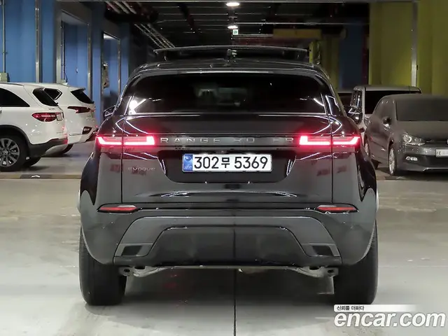 Land Rover Range Rover Evoque 2025 2.0 автомат (гидро), миниатюра 4