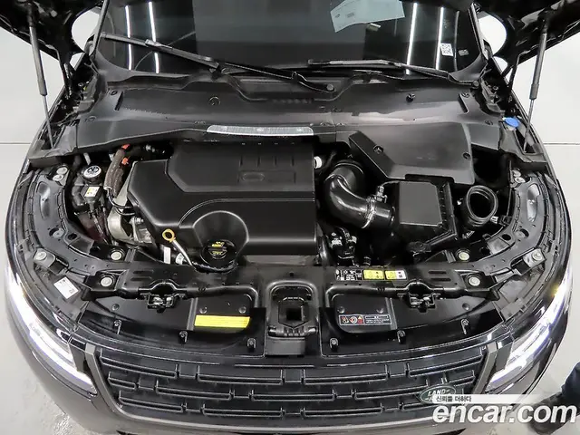Land Rover Range Rover Evoque 2025 2.0 автомат (гидро), миниатюра 6