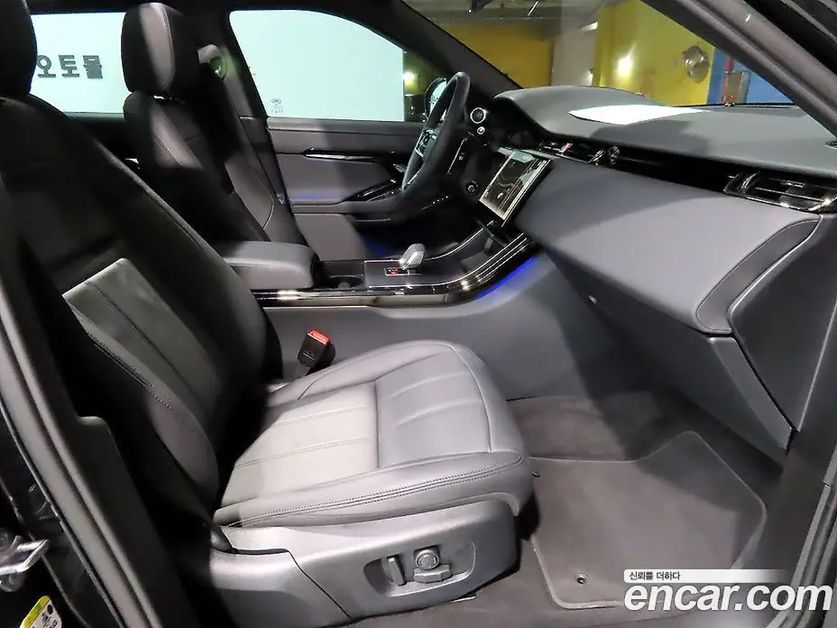 Land Rover Range Rover Evoque 2025 2.0 автомат (гидро), фото 10