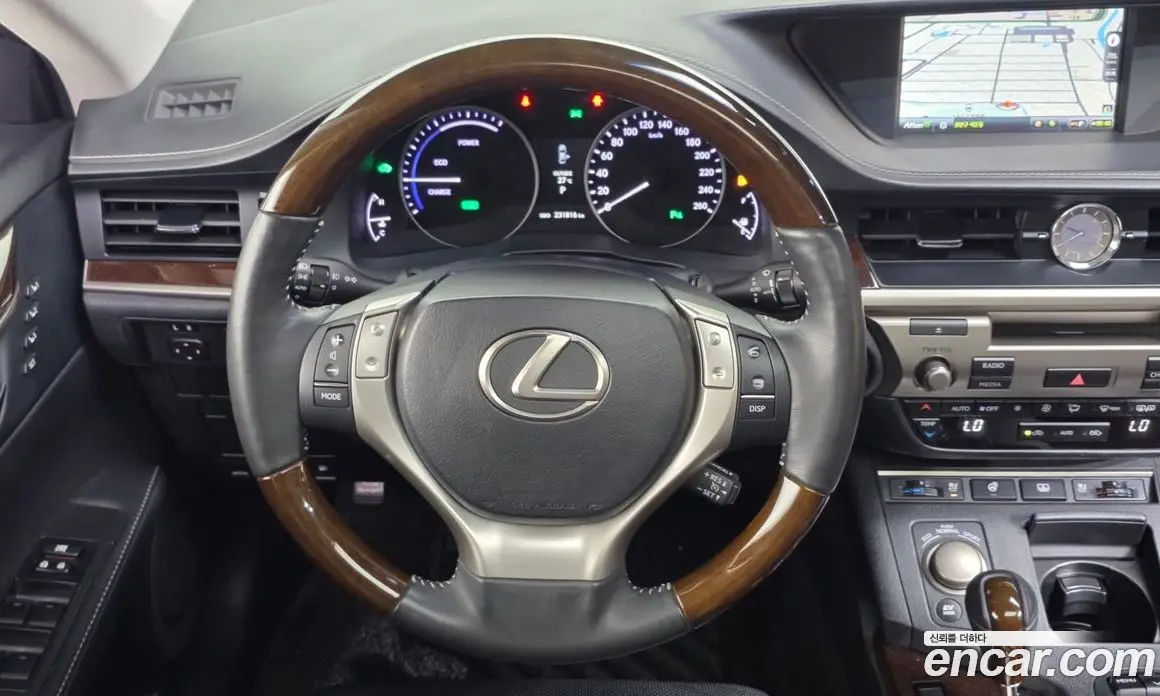 Lexus ES 2013 2.5 автомат (гидро), фото 13 Lexus ES 2013 2.5 автомат (гидро), фото 13