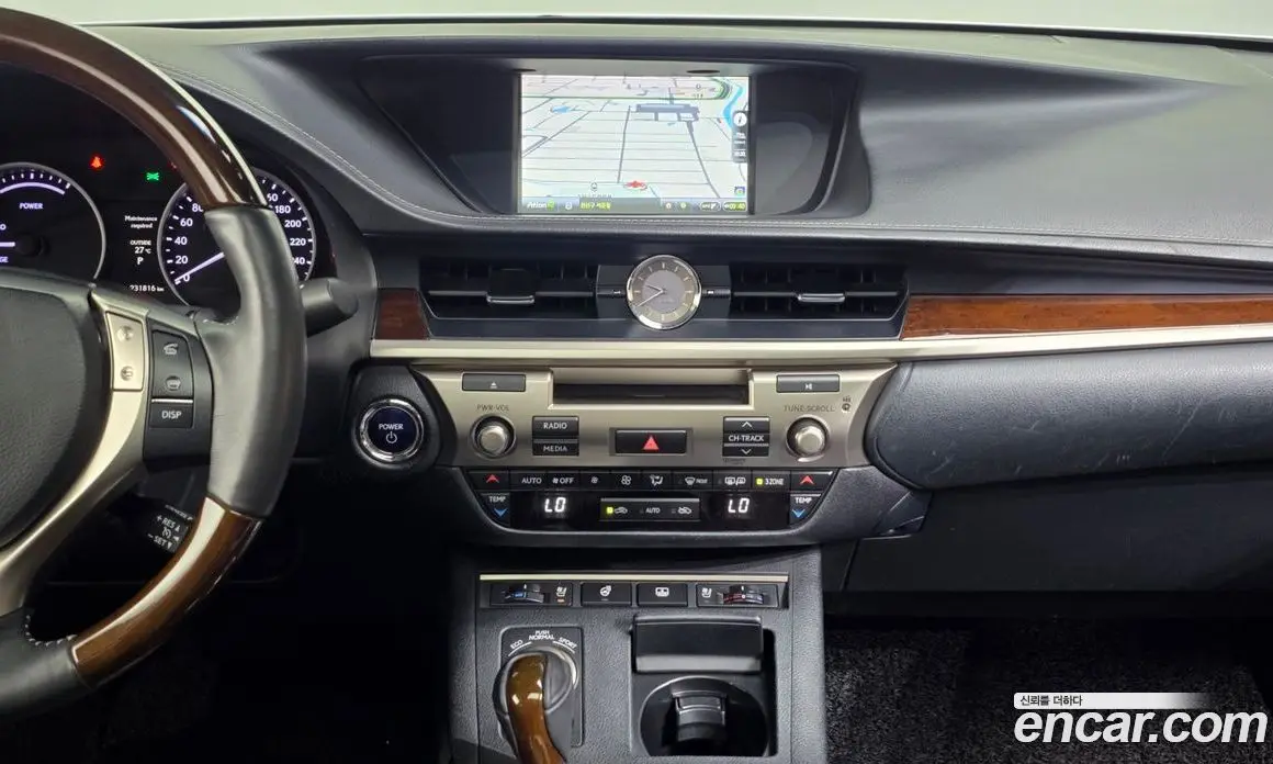 Lexus ES 2013 2.5 автомат (гидро), фото 14 Lexus ES 2013 2.5 автомат (гидро), фото 14
