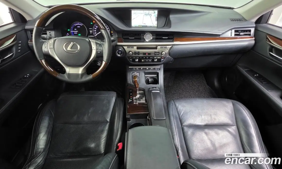 Lexus ES 2013 2.5 автомат (гидро), фото 7 Lexus ES 2013 2.5 автомат (гидро), фото 7