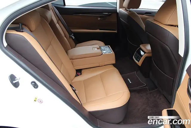 Lexus ES 2017 2.5 автомат (гидро), миниатюра 11 Lexus ES 2017 2.5 автомат (гидро), миниатюра 11