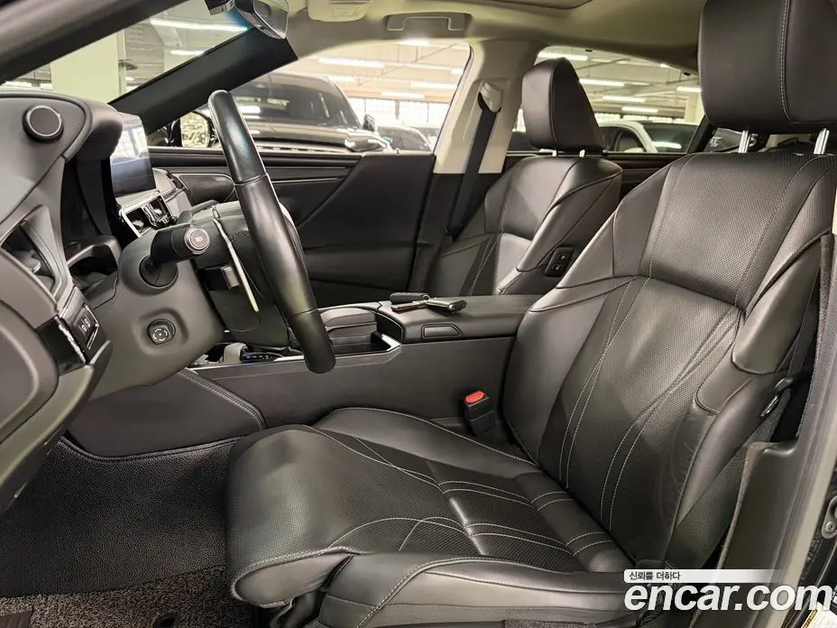 Lexus ES 2022 2.5 автомат (гидро), фото 7 Lexus ES 2022 2.5 автомат (гидро), фото 7