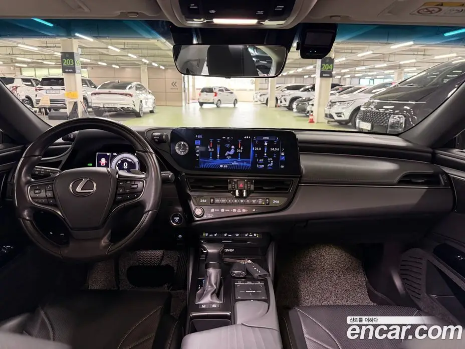 Lexus ES 2022 2.5 автомат (гидро), фото 8 Lexus ES 2022 2.5 автомат (гидро), фото 8