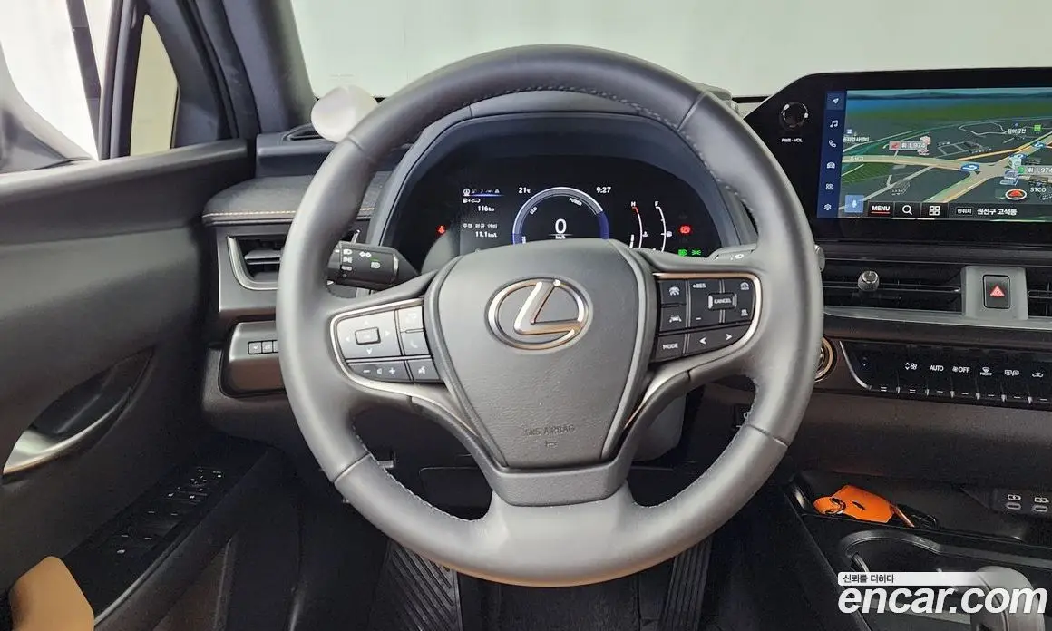 Lexus UX 2025 2.0 автомат (гидро), фото 19