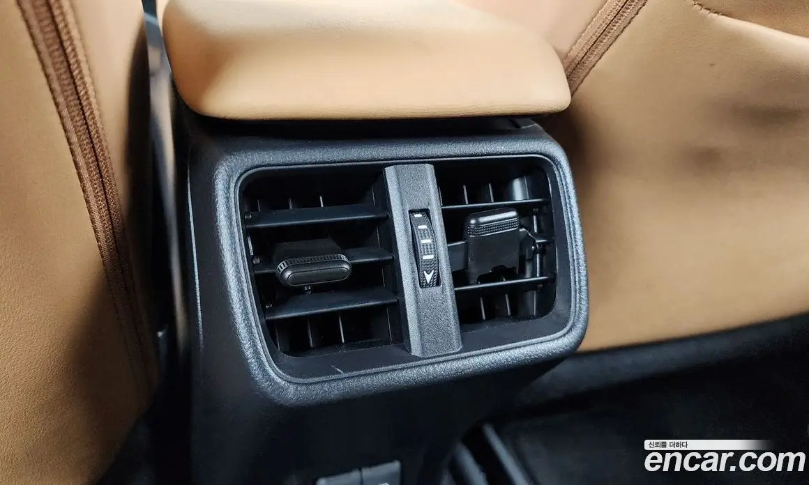 Lexus UX 2025 2.0 автомат (гидро), фото 25