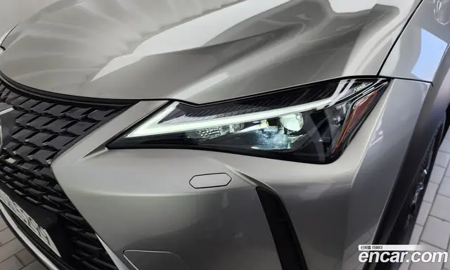 Lexus UX 2025 2.0 автомат (гидро), миниатюра 8