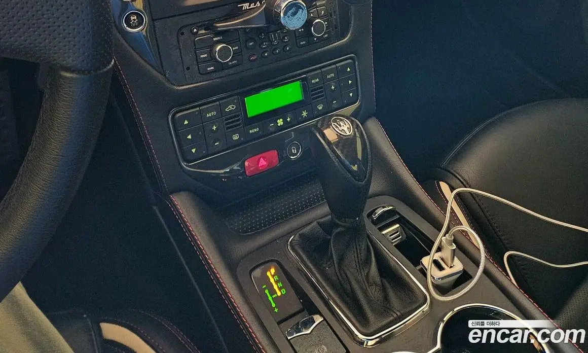 Maserati GranTurismo 2016 4.7 автомат (гидро), фото 9 Maserati GranTurismo 2016 4.7 автомат (гидро), фото 9