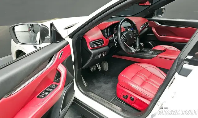 Maserati Levante 2017 3.0 автомат (гидро), миниатюра 12