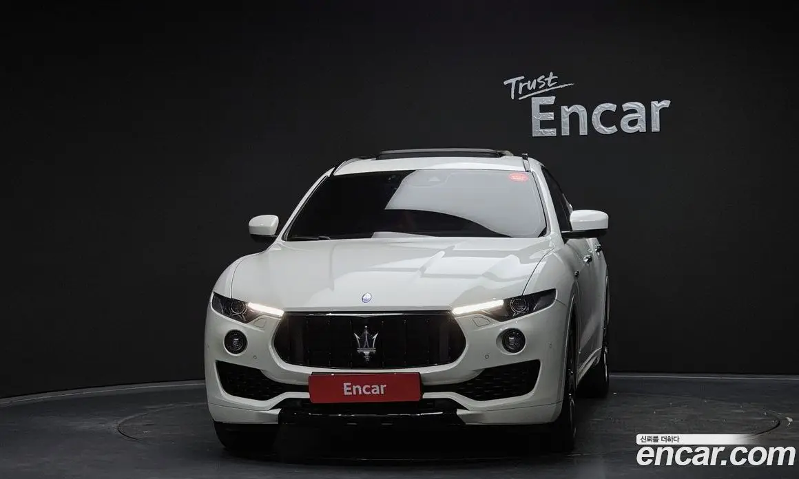 Maserati Levante 2017 3.0 автомат (гидро), фото 3 Maserati Levante 2017 3.0 автомат (гидро), фото 3