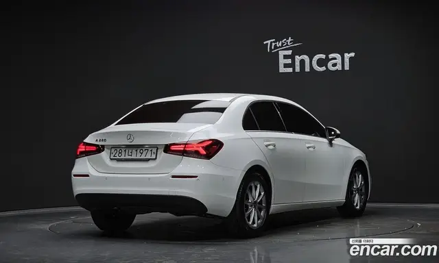 Mercedes-Benz A-Class 2020 2.0 автомат (гидро), миниатюра 2 Mercedes-Benz A-Class 2020 2.0 автомат (гидро), миниатюра 2