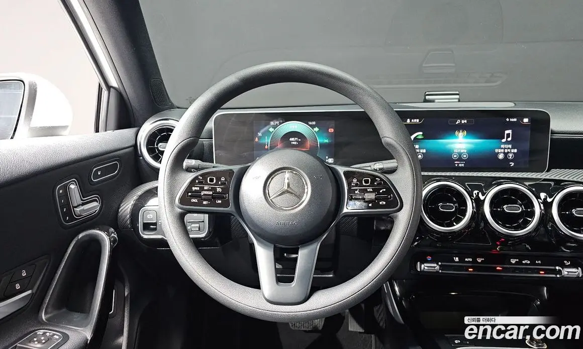 Mercedes-Benz A-Class 2020 2.0 автомат (гидро), фото 18 Mercedes-Benz A-Class 2020 2.0 автомат (гидро), фото 18