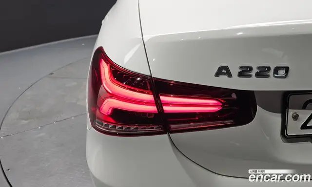 Mercedes-Benz A-Class 2020 2.0 автомат (гидро), миниатюра 9 Mercedes-Benz A-Class 2020 2.0 автомат (гидро), миниатюра 9