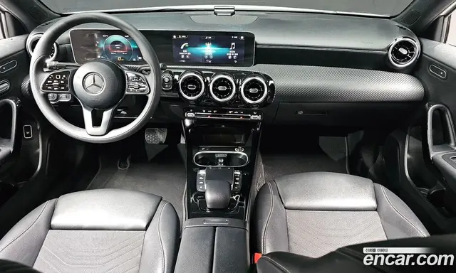 Mercedes-Benz A-Class 2020 2.0 автомат (гидро), миниатюра 10 Mercedes-Benz A-Class 2020 2.0 автомат (гидро), миниатюра 10
