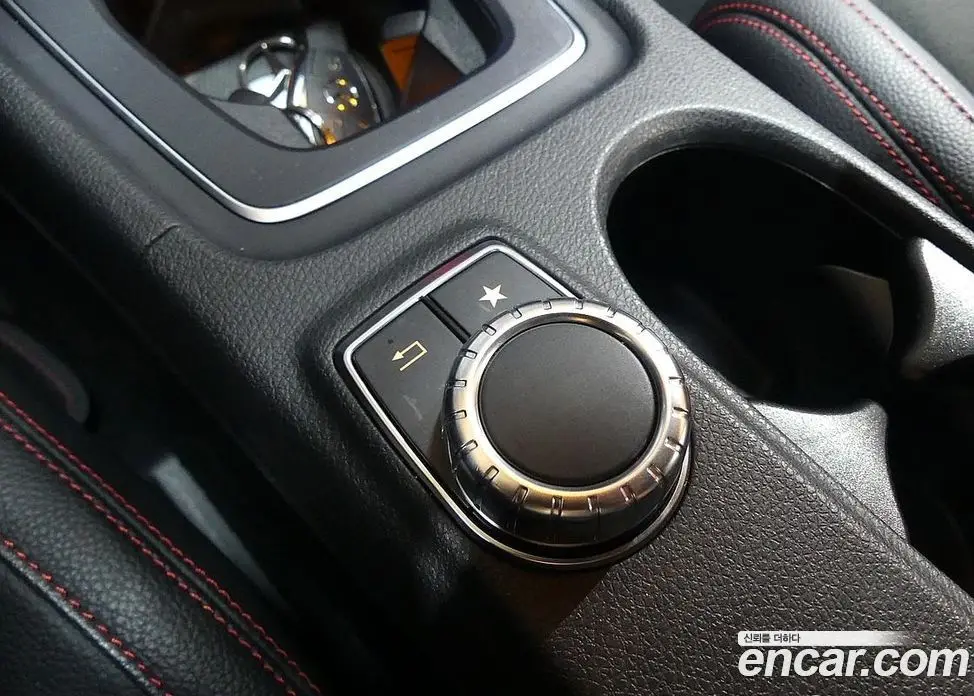 Mercedes-Benz CLA-Class 2018 2.0 автомат (гидро), фото 17 Mercedes-Benz CLA-Class 2018 2.0 автомат (гидро), фото 17