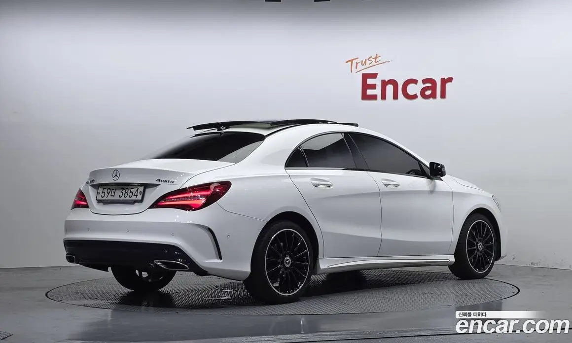Mercedes-Benz CLA-Class 2018 2.0 автомат (гидро), фото 2 Mercedes-Benz CLA-Class 2018 2.0 автомат (гидро), фото 2
