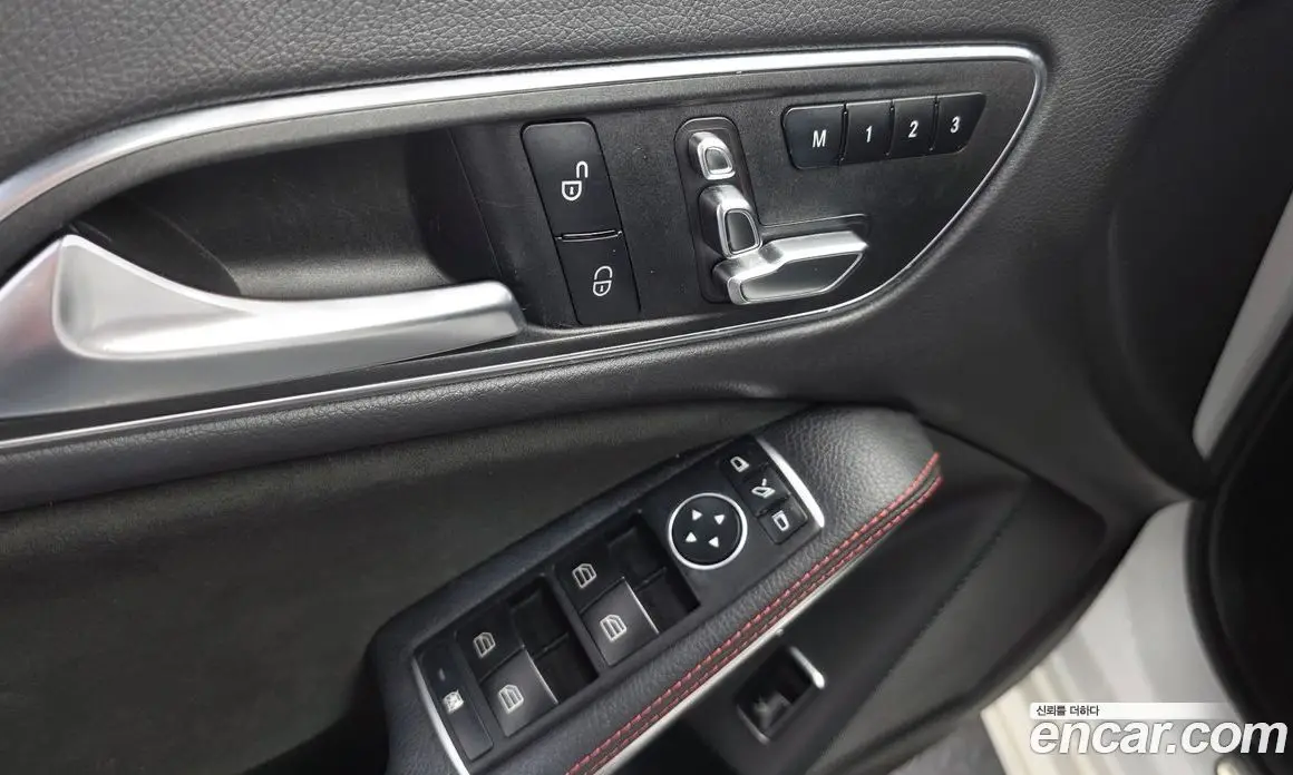 Mercedes-Benz CLA-Class 2018 2.0 автомат (гидро), фото 30 Mercedes-Benz CLA-Class 2018 2.0 автомат (гидро), фото 30