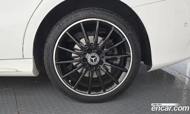 Mercedes-Benz CLA-Class 2018 2.0 автомат (гидро), миниатюра 7 Mercedes-Benz CLA-Class 2018 2.0 автомат (гидро), миниатюра 7