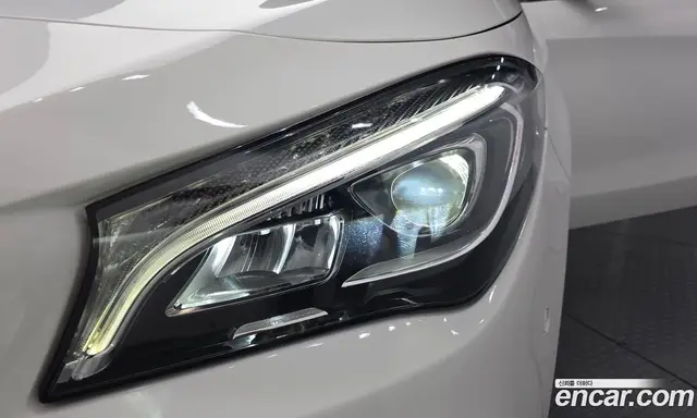 Mercedes-Benz CLA-Class 2018 2.0 автомат (гидро), миниатюра 8 Mercedes-Benz CLA-Class 2018 2.0 автомат (гидро), миниатюра 8