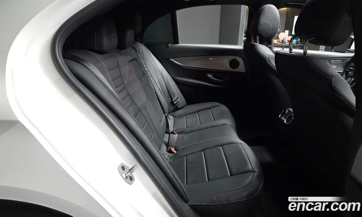 Mercedes-Benz E-Class 2019 2.0 автомат (гидро), фото 12 Mercedes-Benz E-Class 2019 2.0 автомат (гидро), фото 12