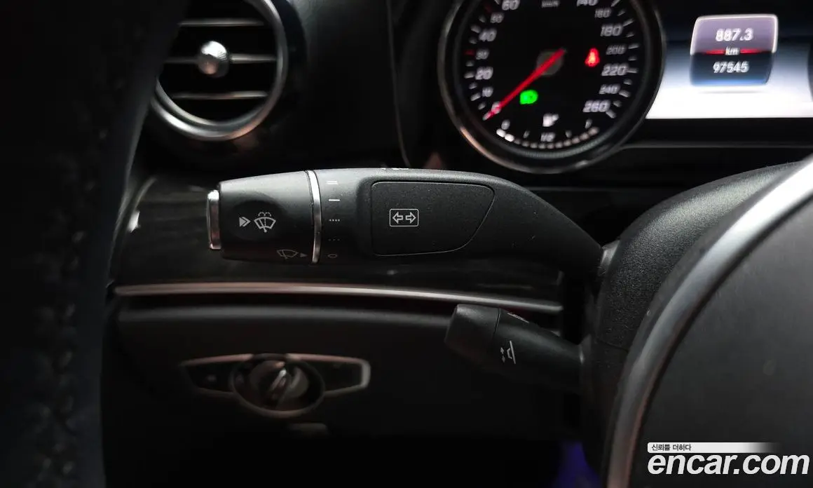 Mercedes-Benz E-Class 2019 2.0 автомат (гидро), фото 17 Mercedes-Benz E-Class 2019 2.0 автомат (гидро), фото 17