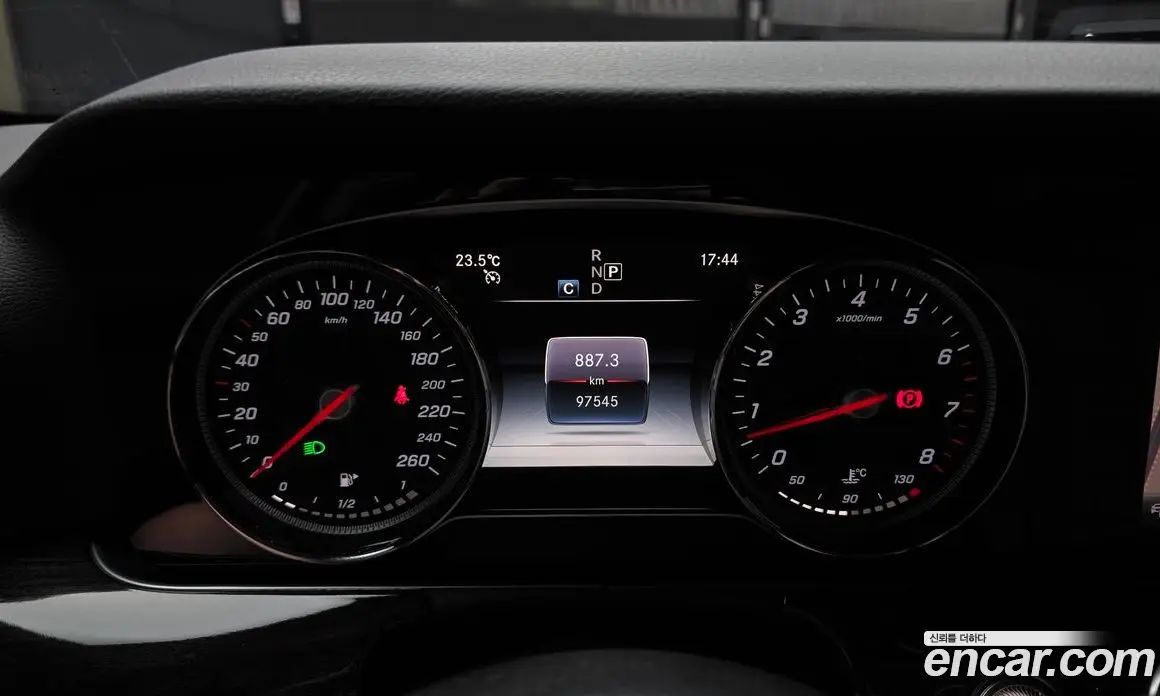 Mercedes-Benz E-Class 2019 2.0 автомат (гидро), фото 8 Mercedes-Benz E-Class 2019 2.0 автомат (гидро), фото 8