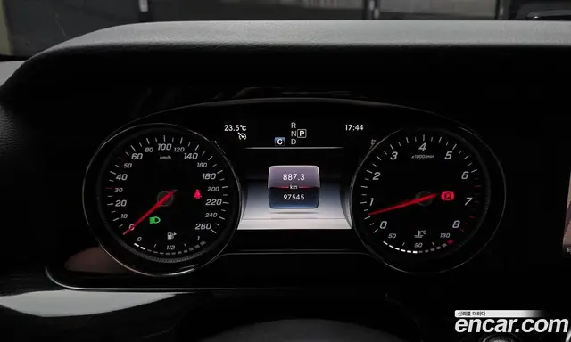 Mercedes-Benz E-Class 2019 2.0 автомат (гидро), миниатюра 8 Mercedes-Benz E-Class 2019 2.0 автомат (гидро), миниатюра 8