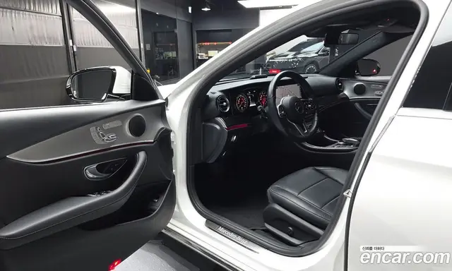 Mercedes-Benz E-Class 2019 2.0 автомат (гидро), миниатюра 10 Mercedes-Benz E-Class 2019 2.0 автомат (гидро), миниатюра 10
