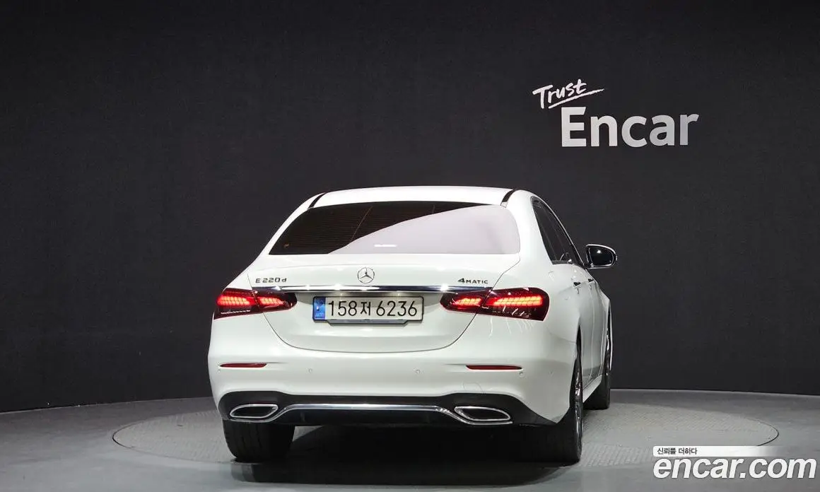 Mercedes-Benz E-Class 2022 1.9 автомат (гидро), фото 4