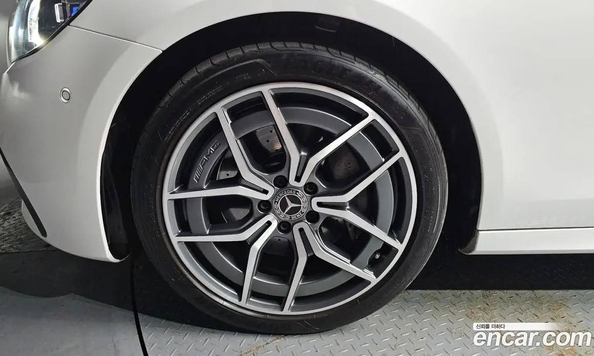Mercedes-Benz E-Class 2022 1.9 автомат (гидро), фото 5