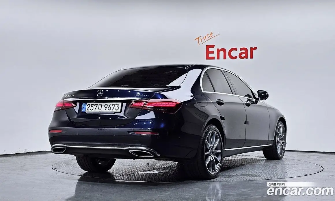 Mercedes-Benz E-Class 2022 2.0 автомат (гидро), фото 2 Mercedes-Benz E-Class 2022 2.0 автомат (гидро), фото 2