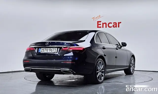 Mercedes-Benz E-Class 2022 2.0 автомат (гидро), миниатюра 2 Mercedes-Benz E-Class 2022 2.0 автомат (гидро), миниатюра 2