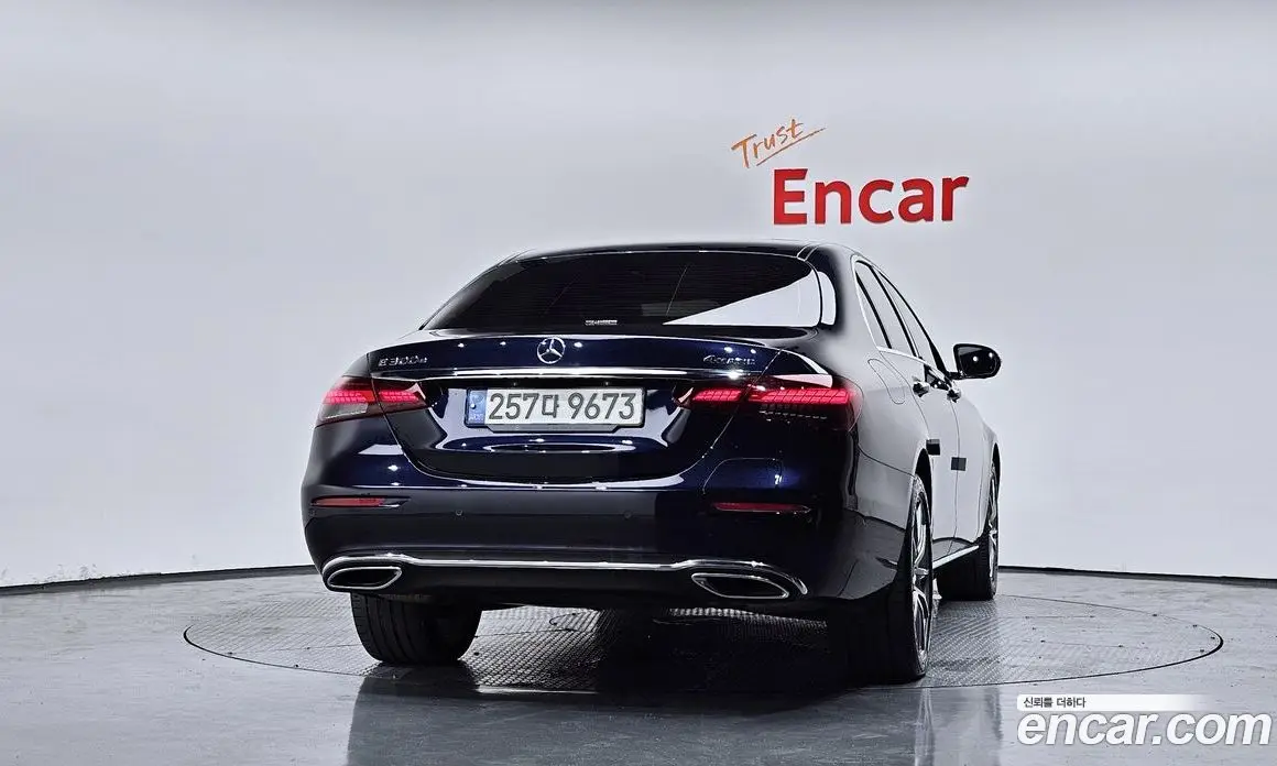 Mercedes-Benz E-Class 2022 2.0 автомат (гидро), фото 4 Mercedes-Benz E-Class 2022 2.0 автомат (гидро), фото 4