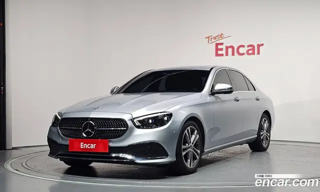 Mercedes-Benz E-Class 2022 2.0 автомат (гидро), миниатюра 1 Mercedes-Benz E-Class 2022 2.0 автомат (гидро), миниатюра 1