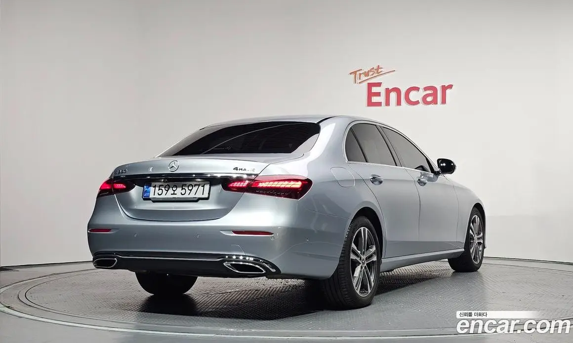 Mercedes-Benz E-Class 2022 2.0 автомат (гидро), фото 2 Mercedes-Benz E-Class 2022 2.0 автомат (гидро), фото 2