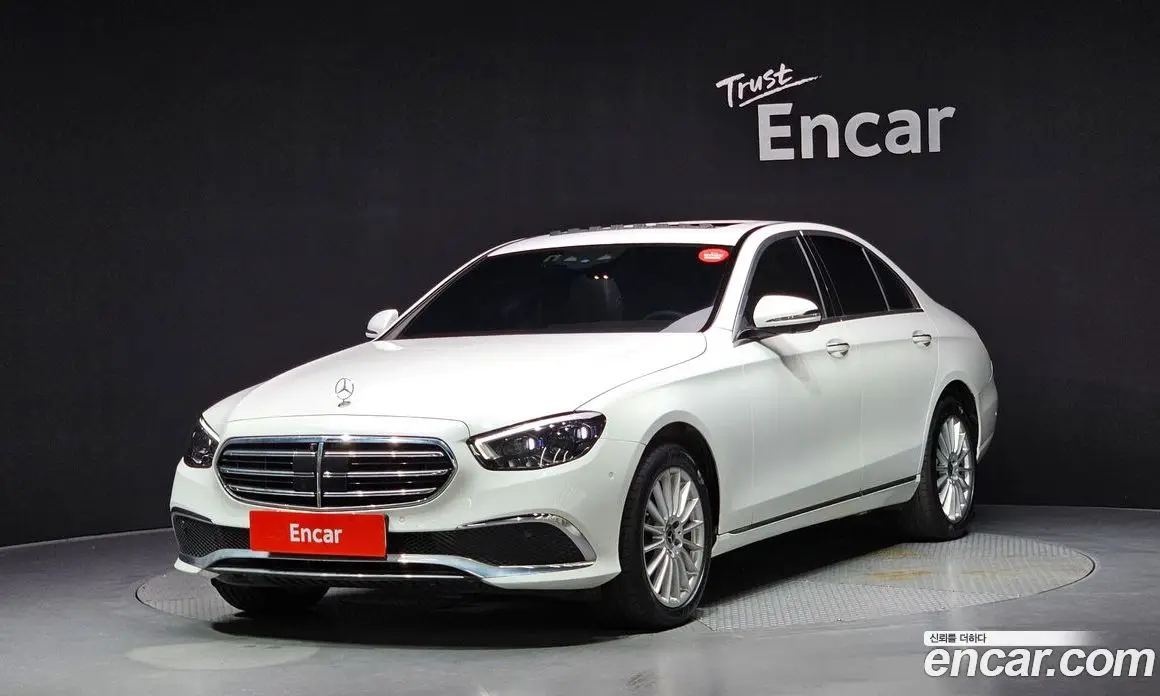 Mercedes-Benz E-Class 2023 1.9 автомат (гидро), фото 1 Mercedes-Benz E-Class 2023 1.9 автомат (гидро), фото 1