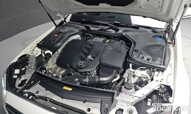 Mercedes-Benz E-Class 2023 1.9 автомат (гидро), миниатюра 6 Mercedes-Benz E-Class 2023 1.9 автомат (гидро), миниатюра 6