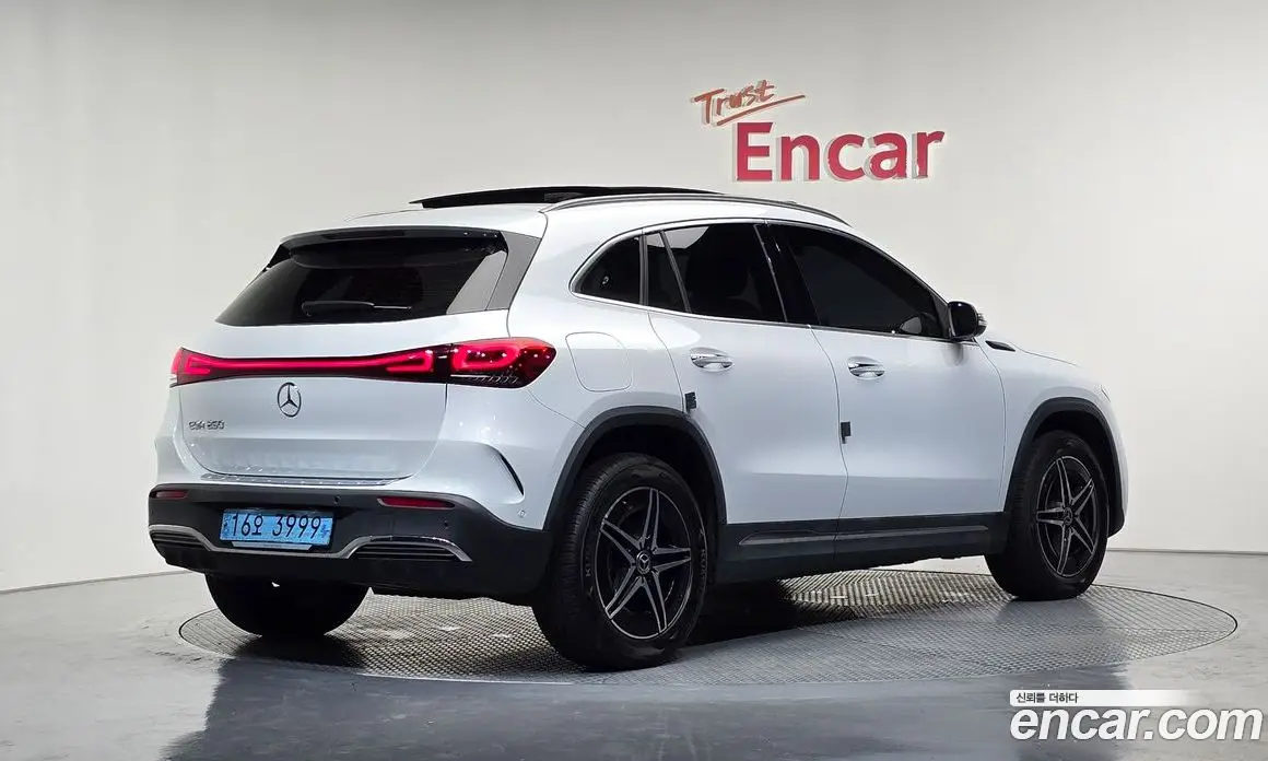 Mercedes-Benz EQA 2022 0.2 автомат (гидро), фото 2 Mercedes-Benz EQA 2022 0.2 автомат (гидро), фото 2