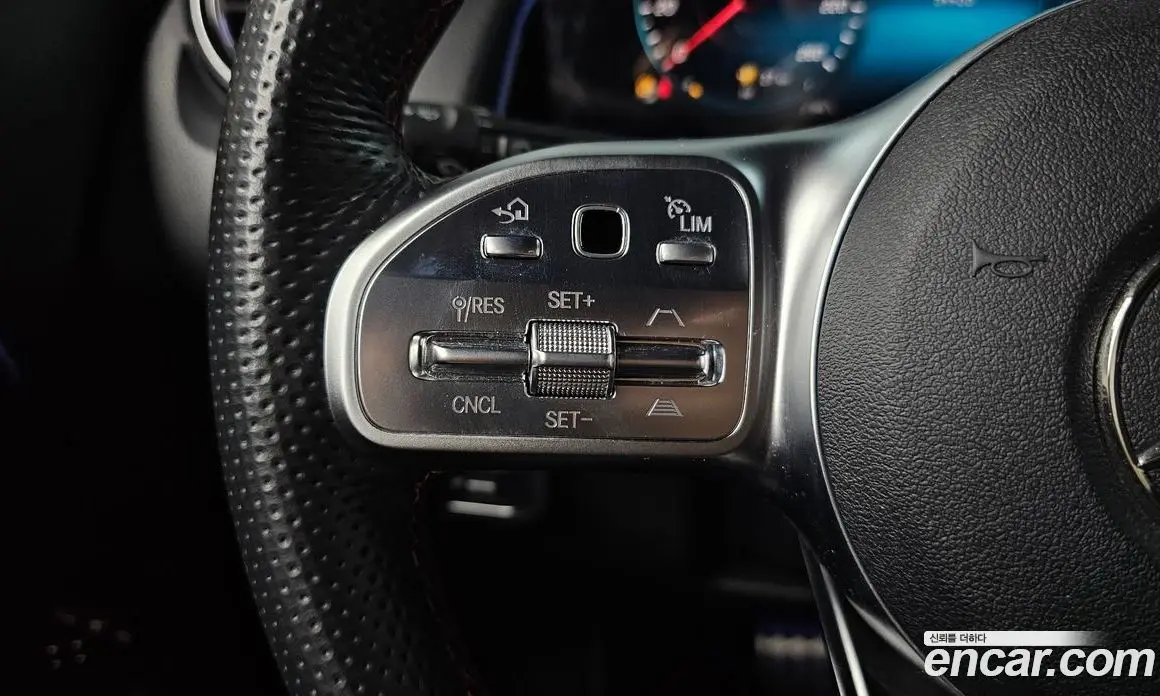 Mercedes-Benz GLB-Class 2021 2.0 автомат (гидро), фото 29