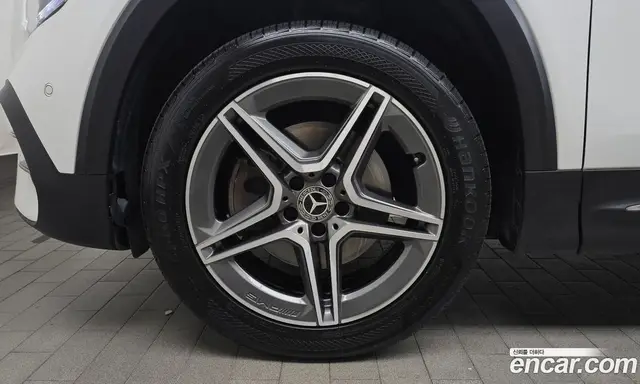 Mercedes-Benz GLB-Class 2021 2.0 автомат (гидро), миниатюра 4