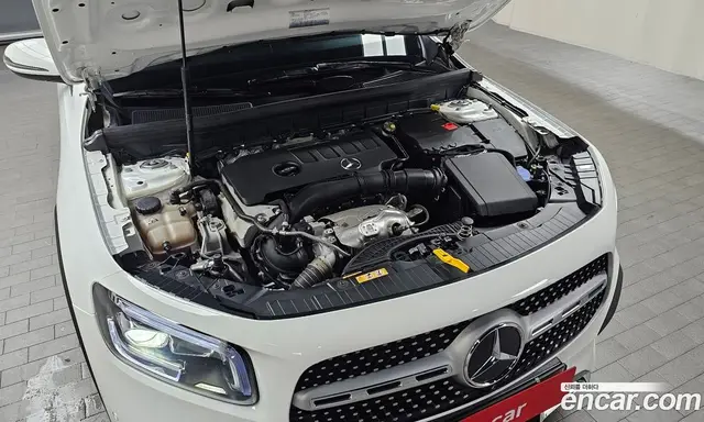 Mercedes-Benz GLB-Class 2021 2.0 автомат (гидро), миниатюра 5