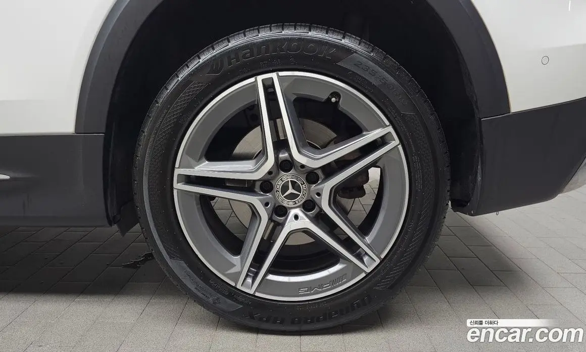 Mercedes-Benz GLB-Class 2021 2.0 автомат (гидро), фото 6